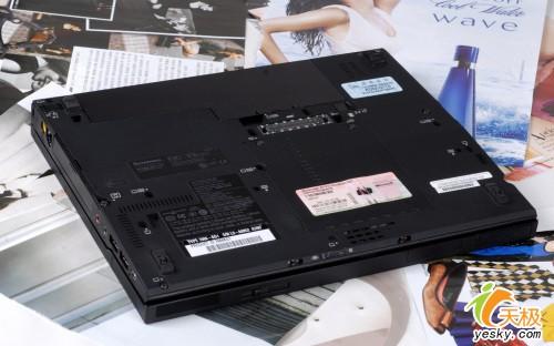 创轻薄巅峰ThinkPadX61s评测外观篇(4)