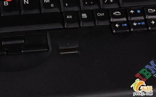 创轻薄巅峰ThinkPadX61s评测外观篇(3)