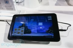 中国佳的美公司在美CES展会上推出支持裸眼3D的PaD平板电脑