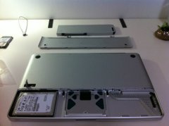 <b>如何将macbook pro组合成双硬盘去掉光驱改光驱位硬盘托架！</b>