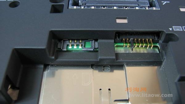 Thinkpad X200笔记本拆解