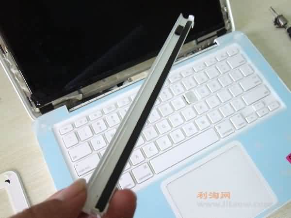 apple-macbook-6113.jpg