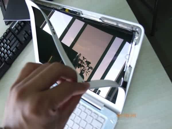 apple-macbook-6105.jpg