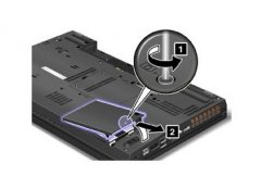<b>移动工作站二手Thinkpad T510/W510自己动手更换硬盘拆机图！</b>